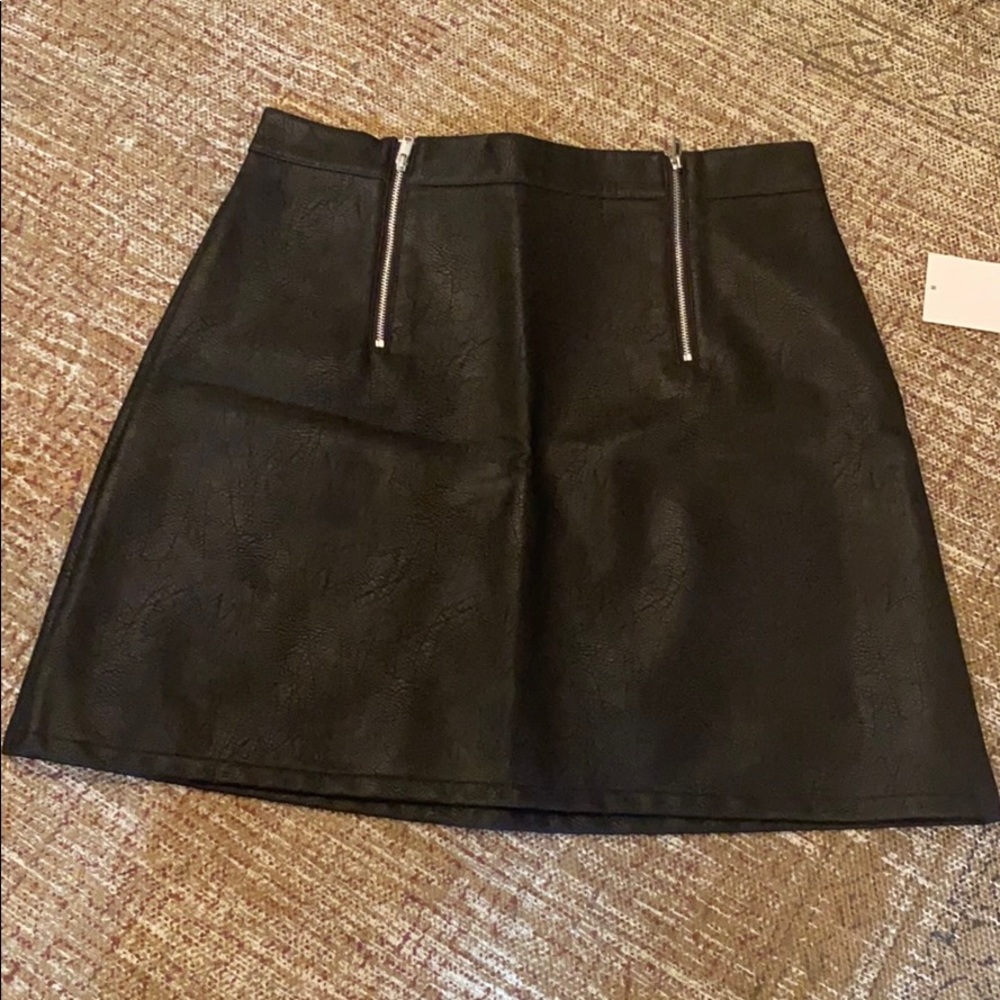 Black Leather Skater Skirt (Size L)
